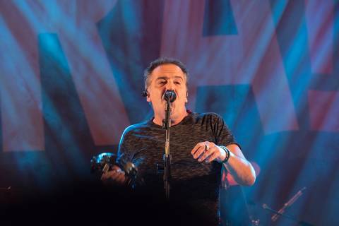 O Ira! lançou os álbuns 'Entre Seus Rins' (2001), 'Acústico MTV' (2004) e 'Invisível DJ' (2007).'