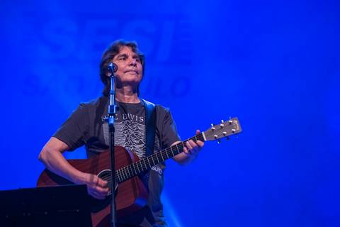 Show ao vivo em são José dos Campos registrado pelo fotógrafo Marcio Janousek'