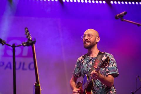 canções com forte carga poética'