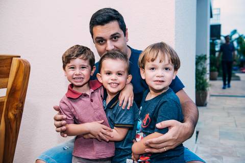 trio das crianças com clic da Janousek Photos'