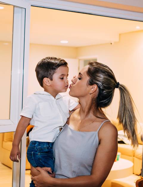 beijo de selinho na mamãe'