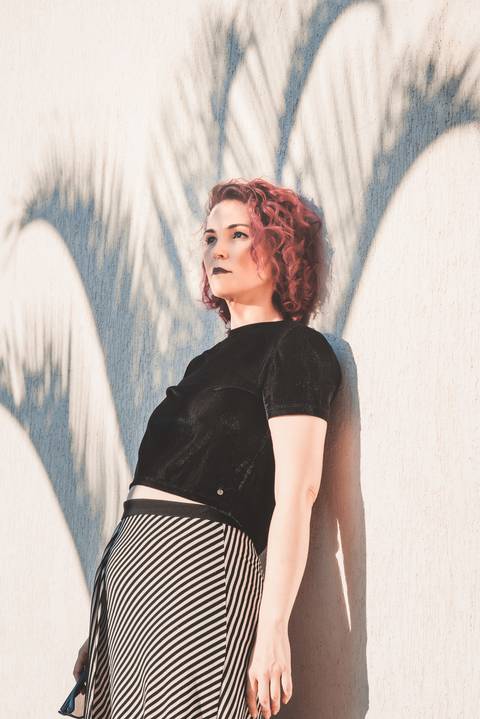 poses para modelo em ensaio fotográfico'