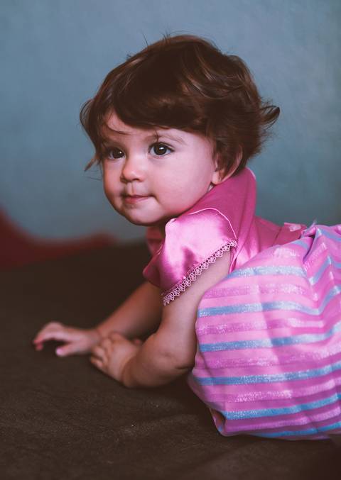 Estilos de retrato de bebês de9 mses'