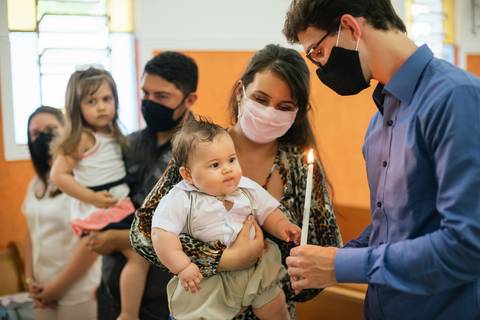 Fotos para marcar os melhores momentos das cerimônias de batismo'