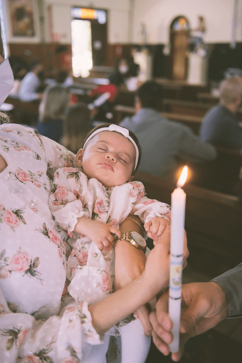 Esta vela é usada nas liturgias de Igrejas Cristãs'