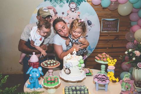 Aniversário com tema de safári '