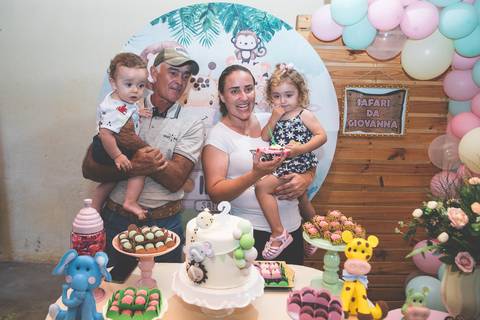 Fotógrafo em Monteiro Lobato para festa infantil'