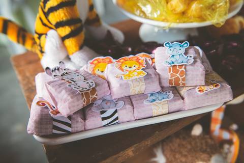 Decoração de festa com tema SAFARI'