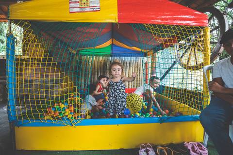 Fotógrafo em Monteiro Lobato para festa infantil'