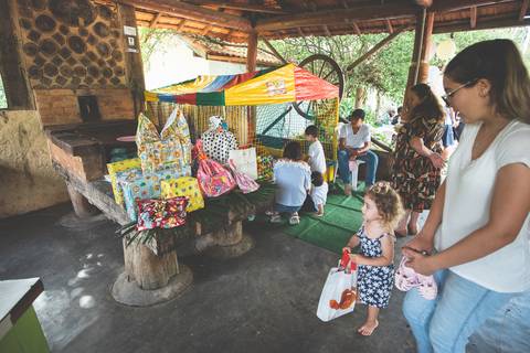 Fotógrafo em Monteiro Lobato para festa infantil'