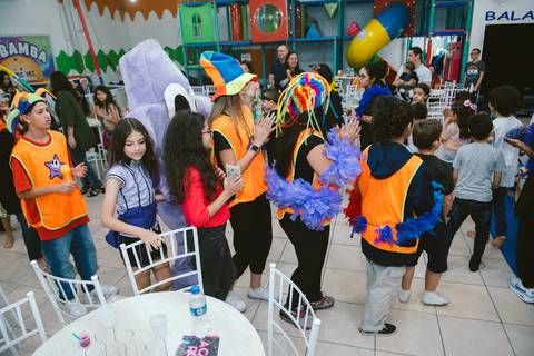 Fotógrafo especializada em fotografia de aniversário e ensaios infantis'