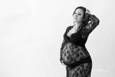 Ensaio de gestante com lingerie em estúdio - Belo Horizonte - MG - Natália Melo '