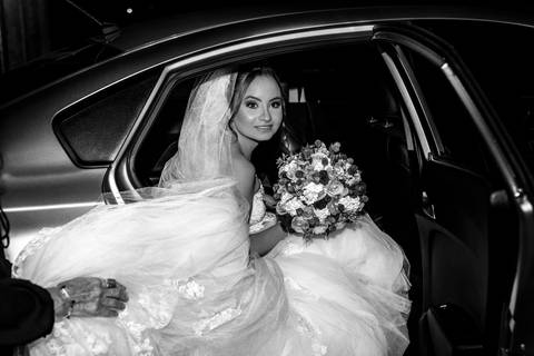 street-wedding-junior-prado-everton-rosa-vestido-de-casamento-sereia-destination-elopement-fotografo-licenciado-piracicaba'