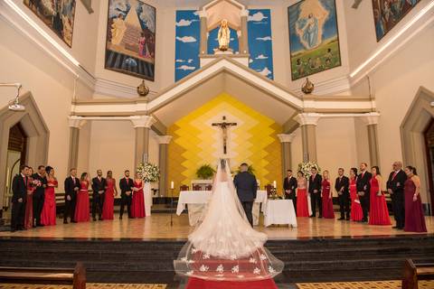 street-wedding-junior-prado-everton-rosa-vestido-de-casamento-sereia-destination-elopement-fotografo-licenciado-piracicaba'