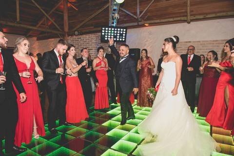 street-wedding-junior-prado-everton-rosa-vestido-de-casamento-sereia-destination-elopement-fotografo-licenciado-piracicaba'