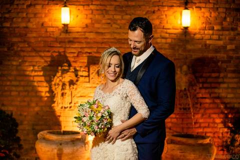 street-wedding-junior-prado-vestido-de-casamento-sereia-vireinoiva-voucasar-vermelho-madrinhas-decoraçao-buque-makeup-fvtb-blogdenoiva-noivas-2019'