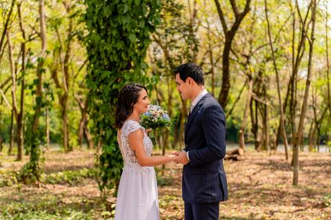 street-wedding-junior-prado-vestido-de-casamento-sereia-vireinoiva-voucasar-vermelho-madrinhas-decoraçao-buque-makeup-fvtb-blogdenoiva-noivas-2019'
