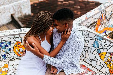 Casal apaixonado - ensaio casal no the maze - pré wedding - ensaio pré casamento - Léo Araújo Fotografia - Fotógrafo RJ - Fotógrafo de Casamento RJ - The maze rio'