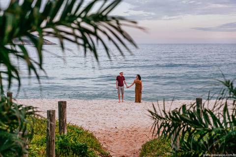 Ensaio casal na praia - Praia de grumari -  Grumari - Ensaio casal em grumari - pré wedding - ensaio pré casamento - Léo Araújo Fotografia - Fotógrafo RJ - Fotógrafo de Casamento RJ'