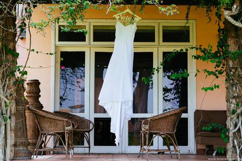 Vestido de noiva - Making of da noiva- Léo Araújo Fotografia - Fotógrafo de Casamento RJ - Casamento - Fotografia de Casamento RJ'