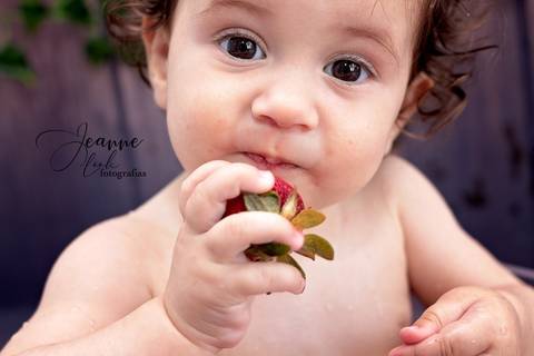 Banho de leite
Fotografia Fernão Ferro
Jeanne Look fotografias
primeiro aniversário'