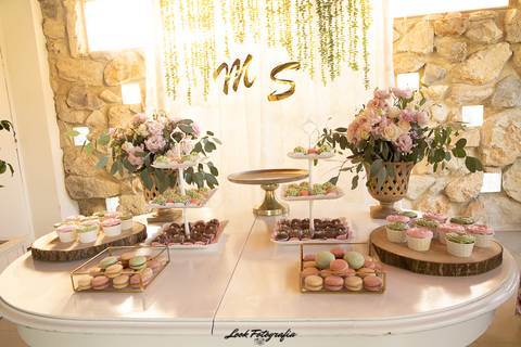 Cobertura fotográfica de evento
15 anos
Festa de aniversário
Fernão Ferro
Jeanne Look Fotografias'