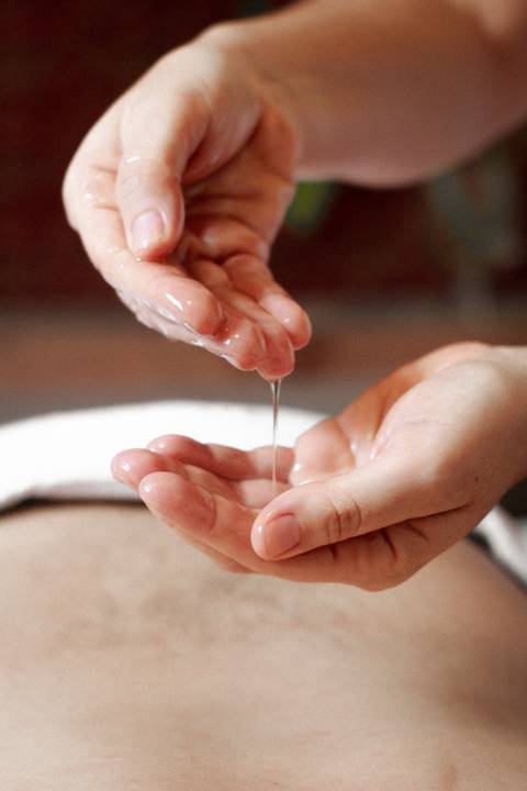Cláudia de Holanda massoterapeuta Ayurvédica em Recife. Foto e reprodução: Marina Guimarães'