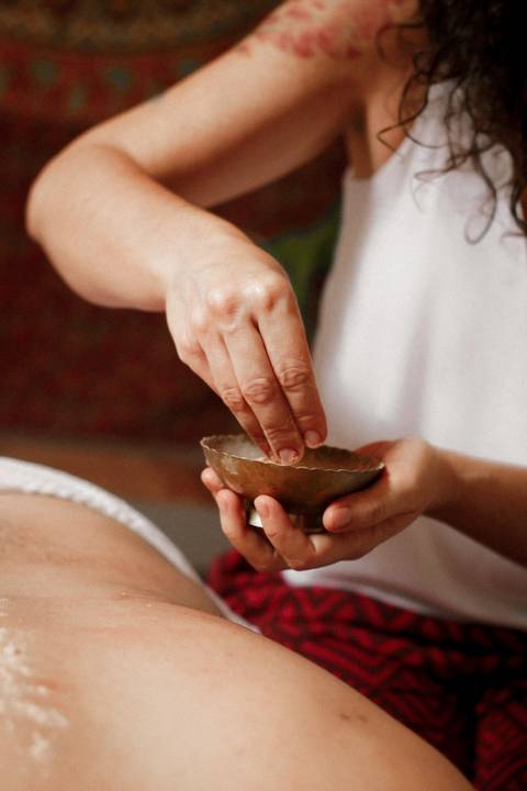 Cláudia de Holanda massoterapeuta Ayurvédica em Recife. Foto e reprodução: Marina Guimarães'