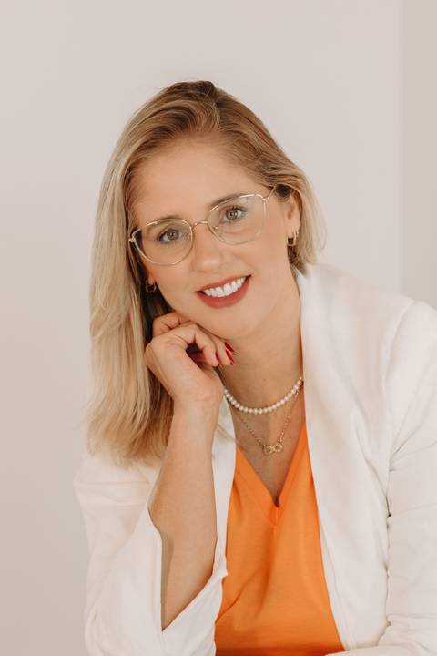Renata Franciozi - Psicóloga Especialista em TEA. Foto e reprodução: Marina Guimarães'