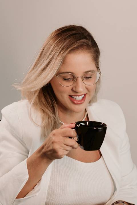 Renata Franciozi - Psicóloga Especialista em TEA. Foto e reprodução: Marina Guimarães'
