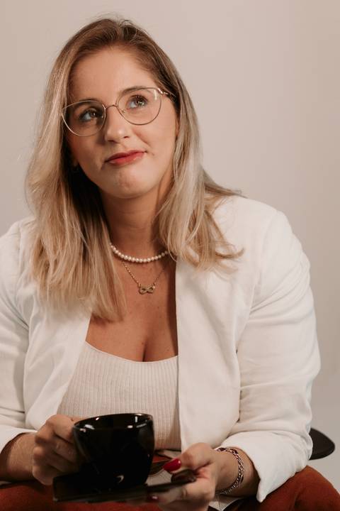 Renata Franciozi - Psicóloga Especialista em TEA. Foto e reprodução: Marina Guimarães'