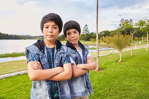 Kauan Siqueira e vinicius Siqueira as aventuras de Poliana parque Jundiaí gêmeos Gael e Benicio'