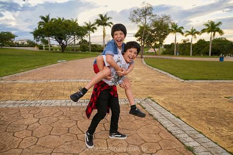 Kauan Siqueira e vinicius Siqueira as aventuras de Poliana parque Jundiaí gêmeos Gael e Benicio'