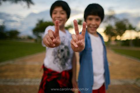 Kauan Siqueira e vinicius Siqueira as aventuras de Poliana parque Jundiaí gêmeos Gael e Benicio'