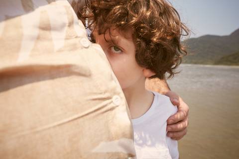 ensaio gestante praia Guaraú Peruibe ensaio família com cachorro na praia'