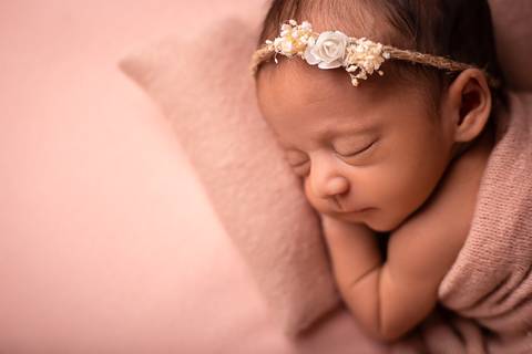 Newborn Luna - Tami Rodriguez Fotografia'