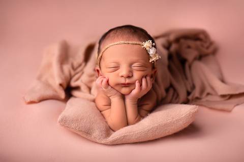 Newborn Luna - Tami Rodriguez Fotografia'