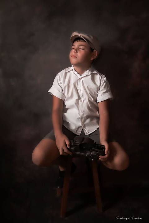 Ensaio fine art estúdio- edição fineart- edição fine art infantil-  ensaio infantil retrô- fotógrafos na cidade de Conchas-SP-  Especialista em retratos infantis Sorocaba-SP- Orçamentos ensaios infantis Sorocaba-SP- edição fine art'