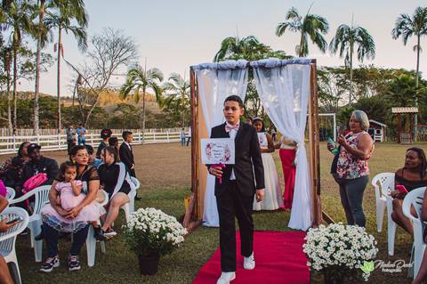 Alexandre e Mariana
Anunciando a Noiva
Alto Rio Doce - MG'