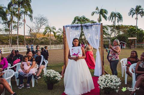 Alexandre e Mariana
Anunciando a Noiva
Alto Rio Doce - MG'