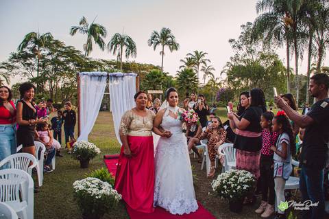 Alexandre e Mariana
A Noiva
Alto Rio Doce - MG'