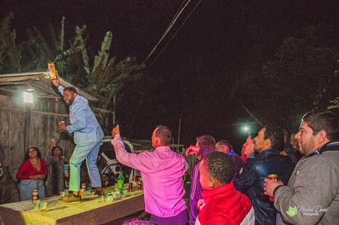 Alexandre e Mariana
lavai o Cavalo
Alto Rio Doce - MG'