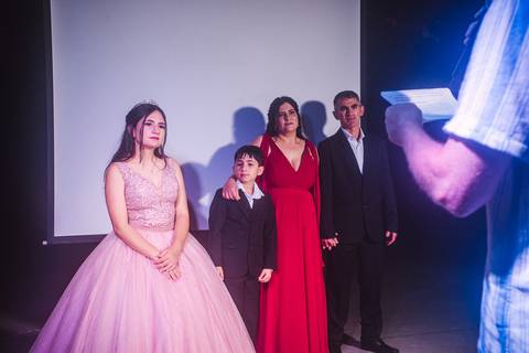 julia-15-anos-barbacena-mg'