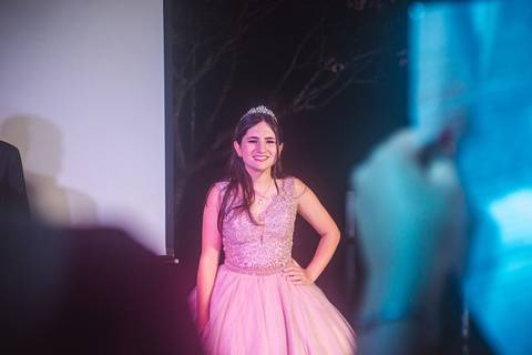 julia-15-anos-barbacena-mg'