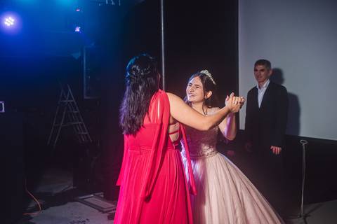 julia-15-anos-barbacena-mg'