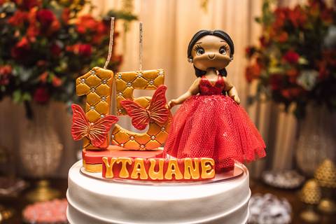 Bolo aniversário 15 anos'