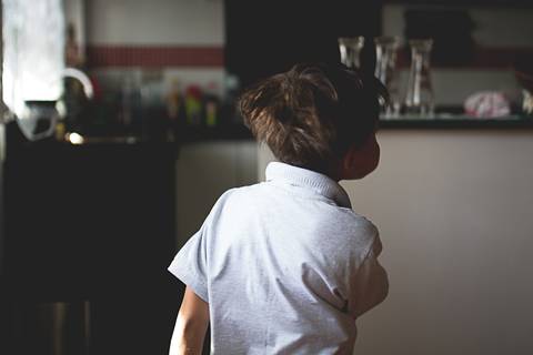 acompanhamento-ensaioemcasa-luznatural-lifestyle-familia-priscilianas-prisciladagnesi-fotografiadefamilia-sp-acompanhamentoinfantil-ensaiodefamilia-saopaulo-vilaromana-vilaleopoldina-vilapompeia-lapa-maedemenina-maedemenino-maedeprimeiraviagem-brincadeira'