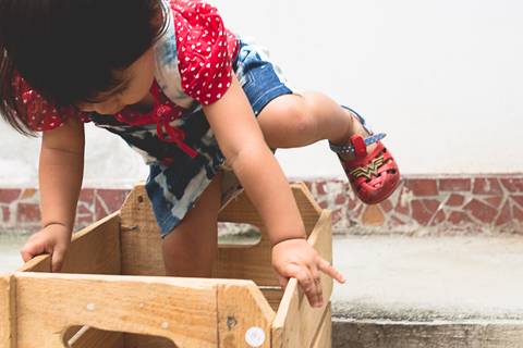 acompanhamento-ensaioemcasa-luznatural-lifestyle-familia-priscilianas-prisciladagnesi-fotografiadefamilia-sp-acompanhamentoinfantil-ensaiodefamilia-saopaulo-vilaromana-vilaleopoldina-vilapompeia-lapa-maedemenina-maedemenino-maedeprimeiraviagem-brincadeira'