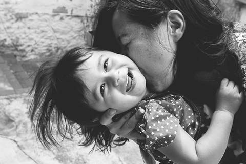 acompanhamento-ensaioemcasa-luznatural-lifestyle-familia-priscilianas-prisciladagnesi-fotografiadefamilia-sp-acompanhamentoinfantil-ensaiodefamilia-saopaulo-vilaromana-vilaleopoldina-vilapompeia-lapa-maedemenina-maedemenino-maedeprimeiraviagem-brincadeira'