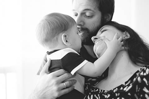 acompanhamento-ensaioemcasa-luznatural-lifestyle-familia-priscilianas-prisciladagnesi-fotografiadefamilia-sp-acompanhamentoinfantil-ensaiodefamilia-saopaulo-vilaromana-vilaleopoldina-vilapompeia-lapa-maedemenina-maedemenino-maedeprimeiraviagem-brincadeira'